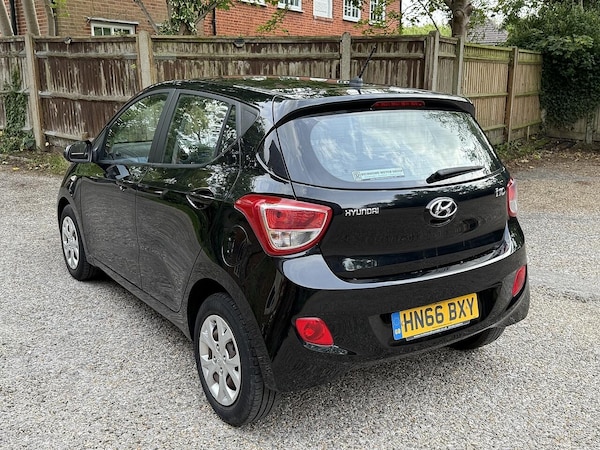 Used Hyundai i10 2016 for sale - 75978011: Photo 10