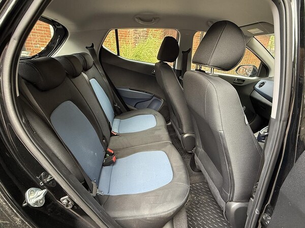 Used Hyundai i10 2016 for sale - 75978011: Photo 14