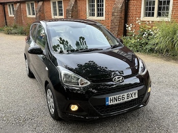 Used Hyundai i10 2016 for sale - 75978011: Photo 4