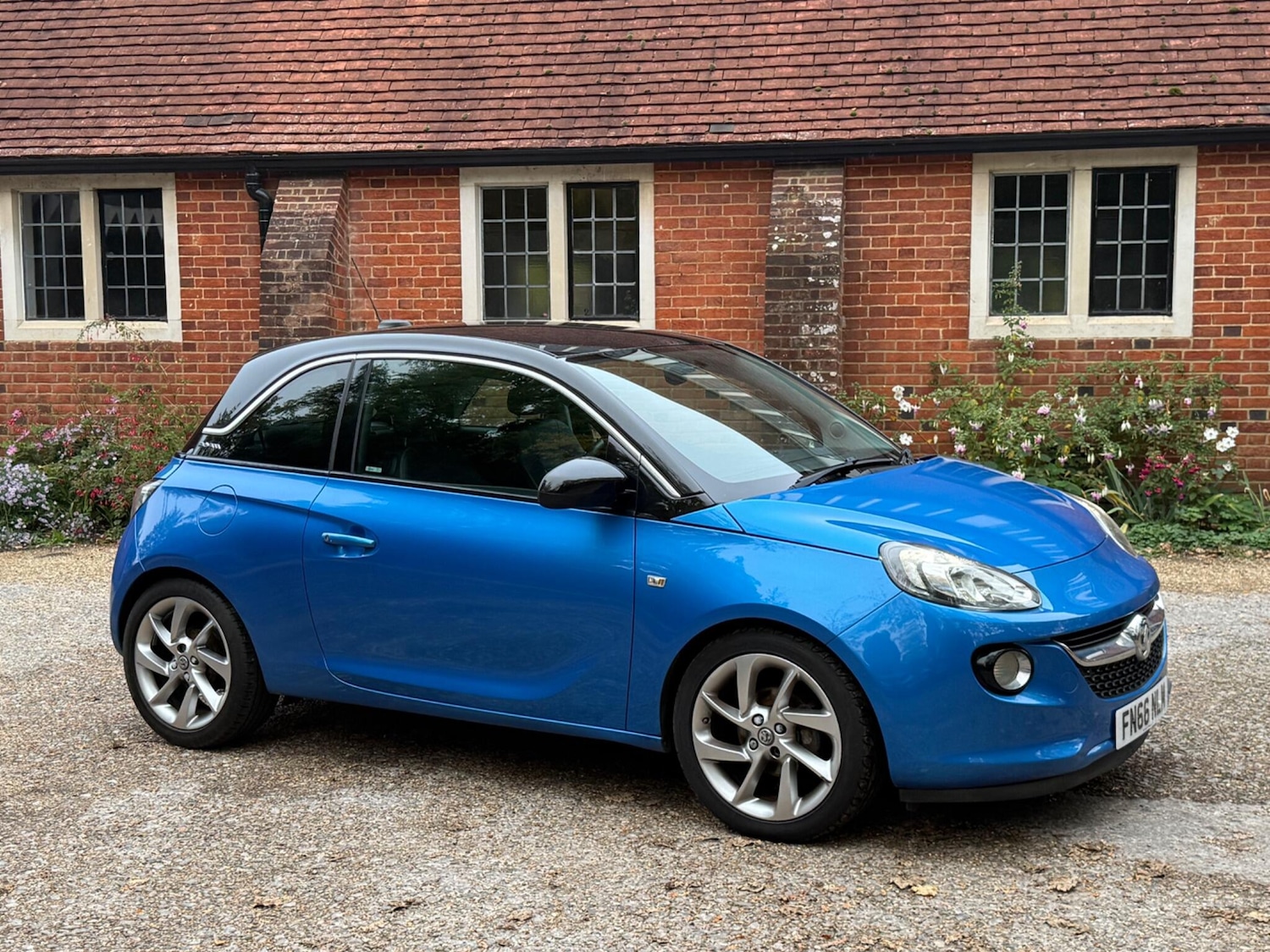 Used Vauxhall ADAM 2016 for sale - 76409479: Photo 1