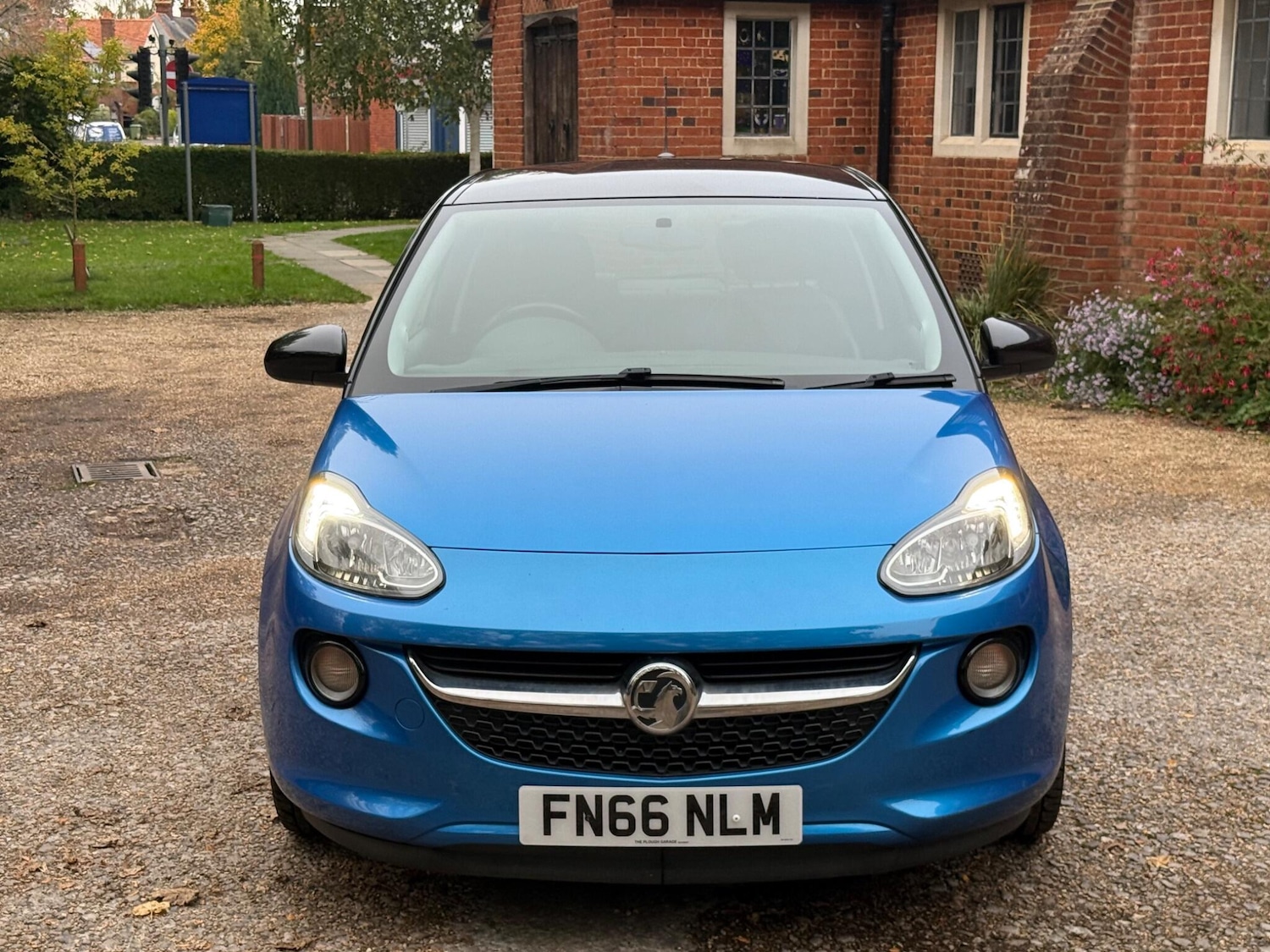 Used Vauxhall ADAM 2016 for sale - 76409479: Photo 2