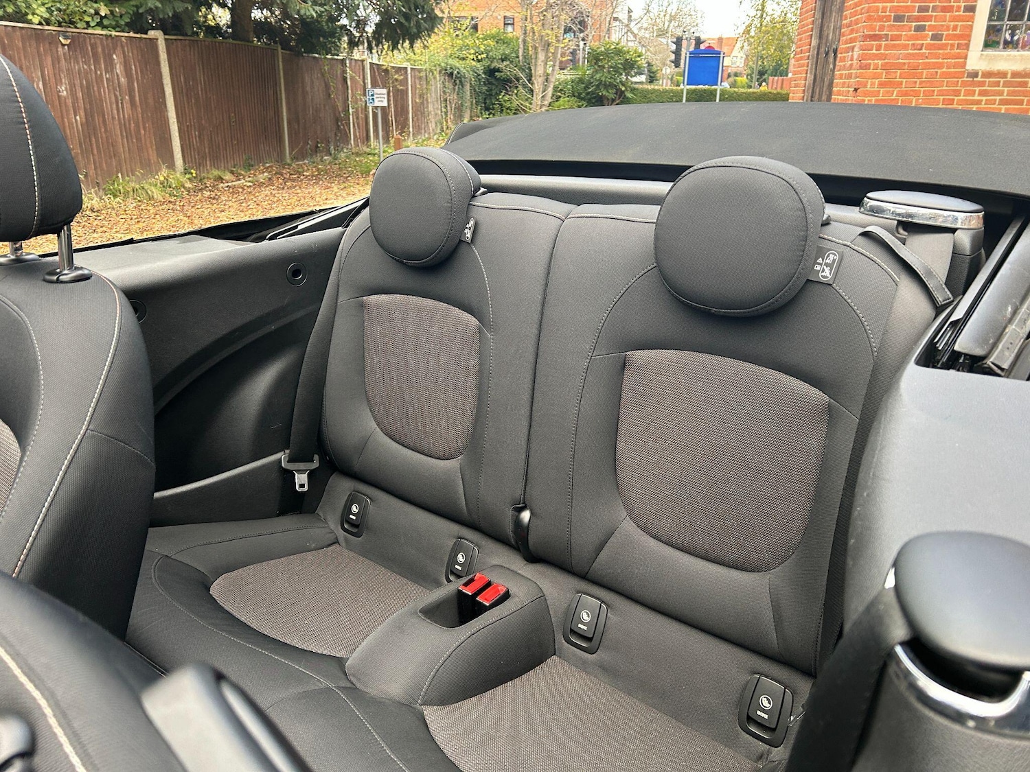 Used MINI Convertible 2016 for sale - 76742483: Photo 12