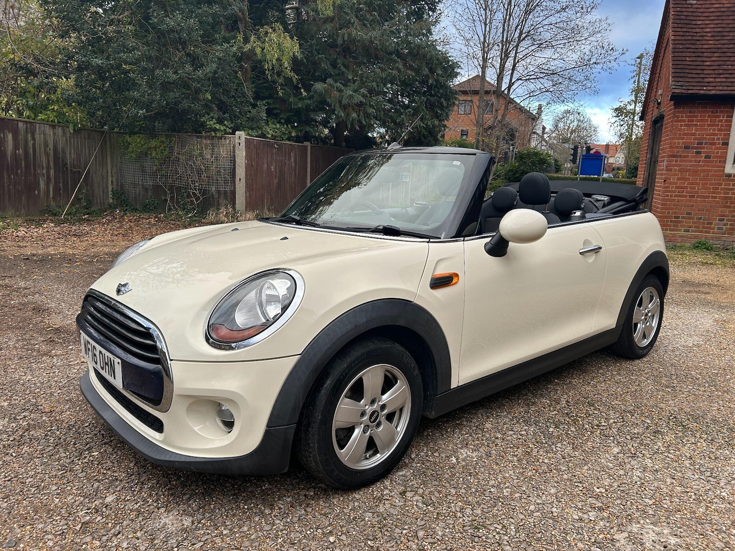 Used MINI Convertible 2016 for sale - 76742483: Photo 28