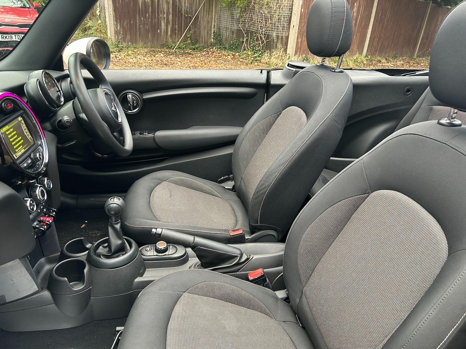 Used MINI Convertible 2016 for sale - 76742483: Photo 3