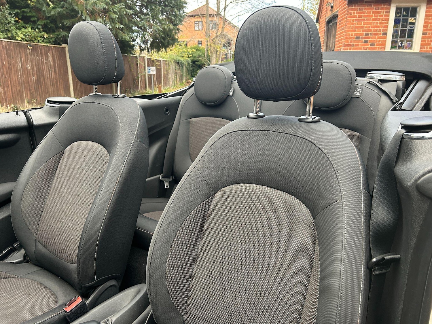 Used MINI Convertible 2016 for sale - 76742483: Photo 8