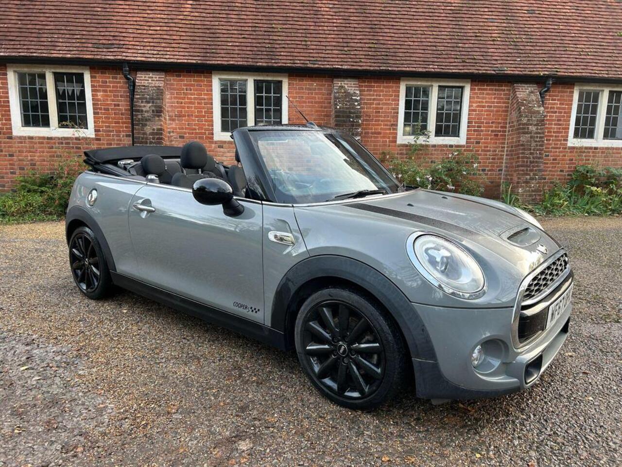 Used MINI Convertible 2017 for sale - 76926698: Photo 11