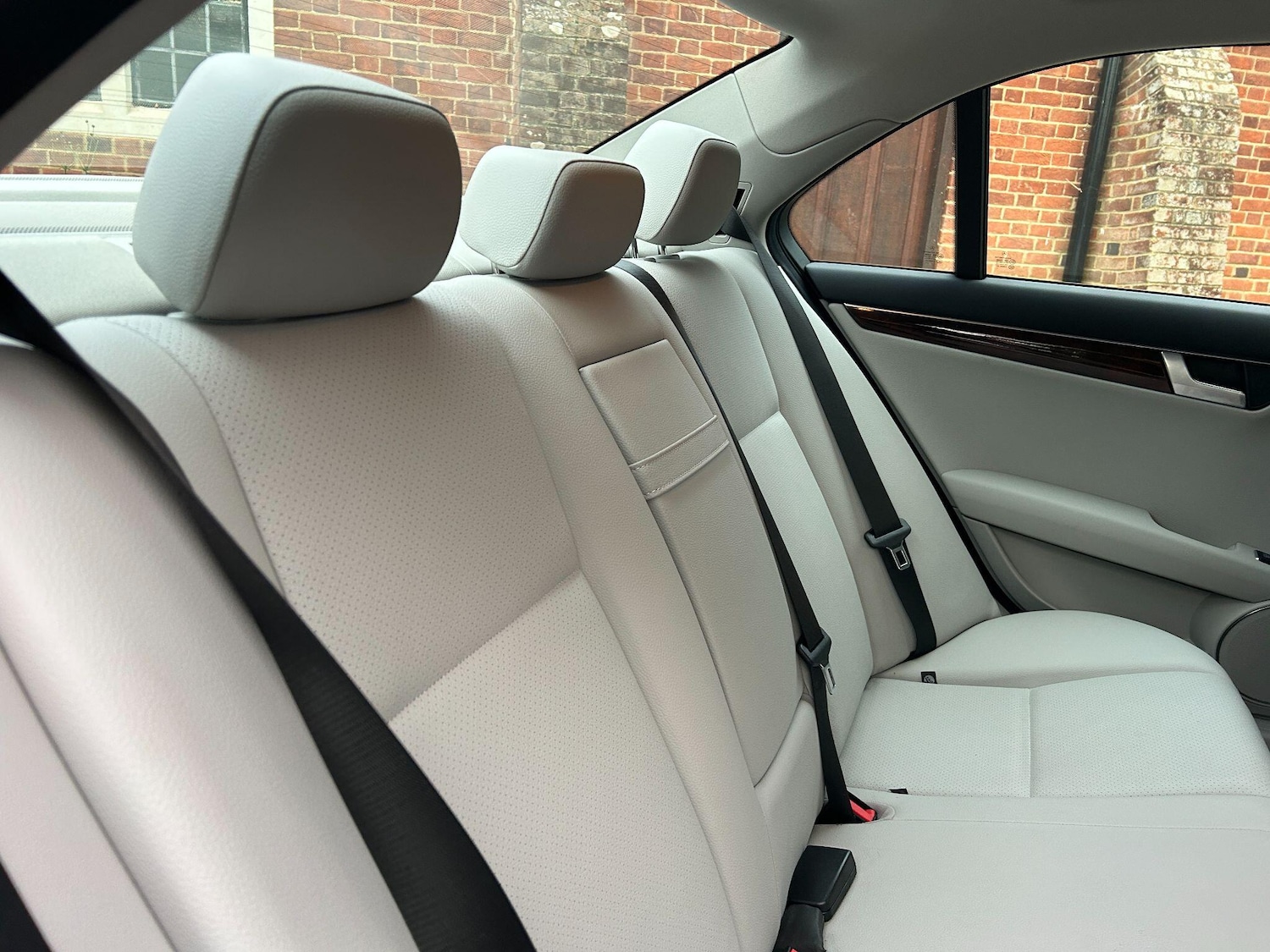 Used Mercedes-Benz C Class 2011 for sale - 76573493: Photo 10