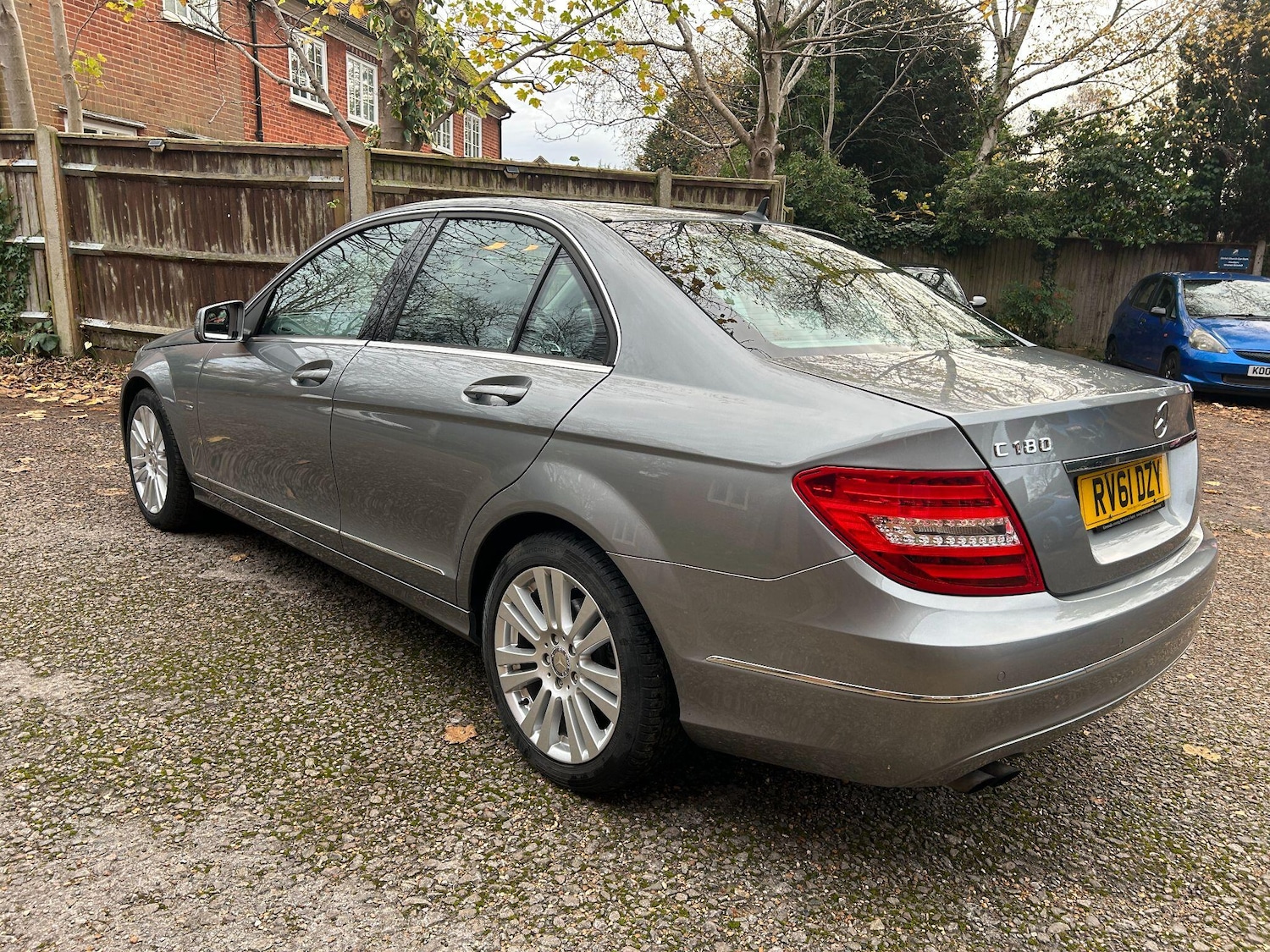 Used Mercedes-Benz C Class 2011 for sale - 76573493: Photo 13