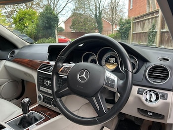 Used Mercedes-Benz C Class 2011 for sale - 76573493: Photo