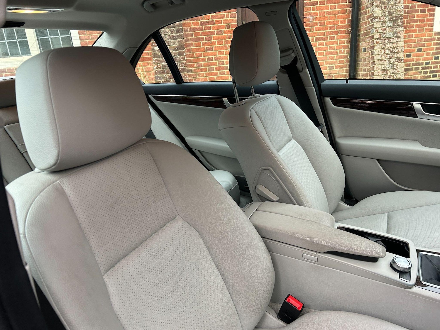 Used Mercedes-Benz C Class 2011 for sale - 76573493: Photo 7