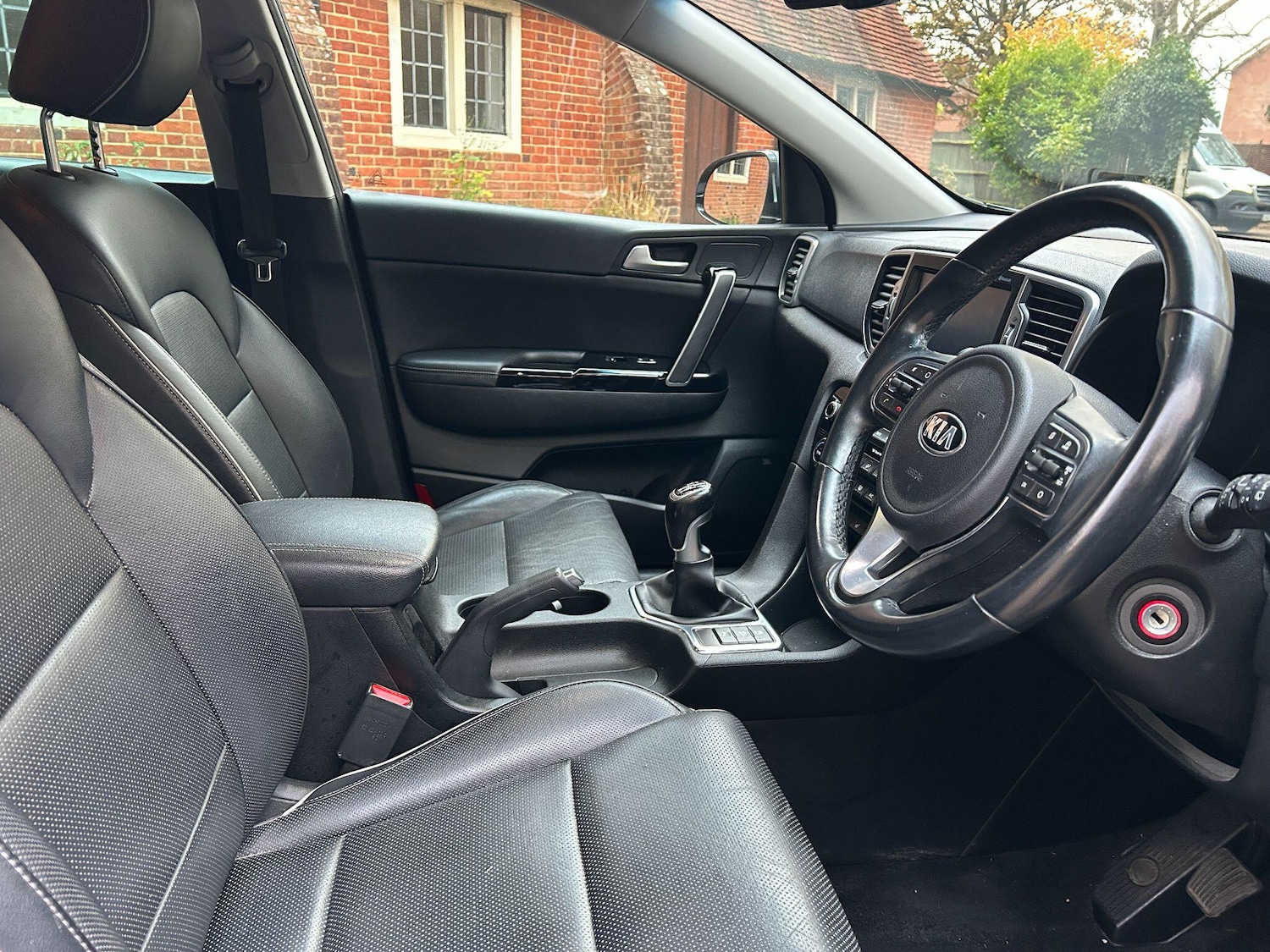 Used Kia Sportage 2017 for sale - 76538776: Photo 2