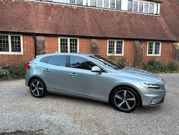 2017 (67) - T2 [122] R DESIGN 5dr