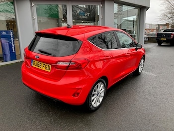 Used Ford Fiesta 2018 for sale - 77271426: Photo