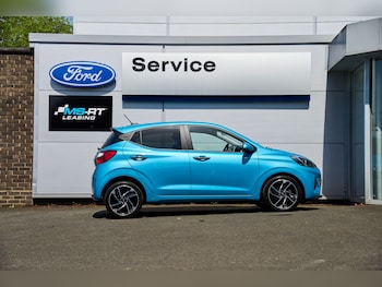 Used Hyundai i10 2023 for sale - 78654300: Photo