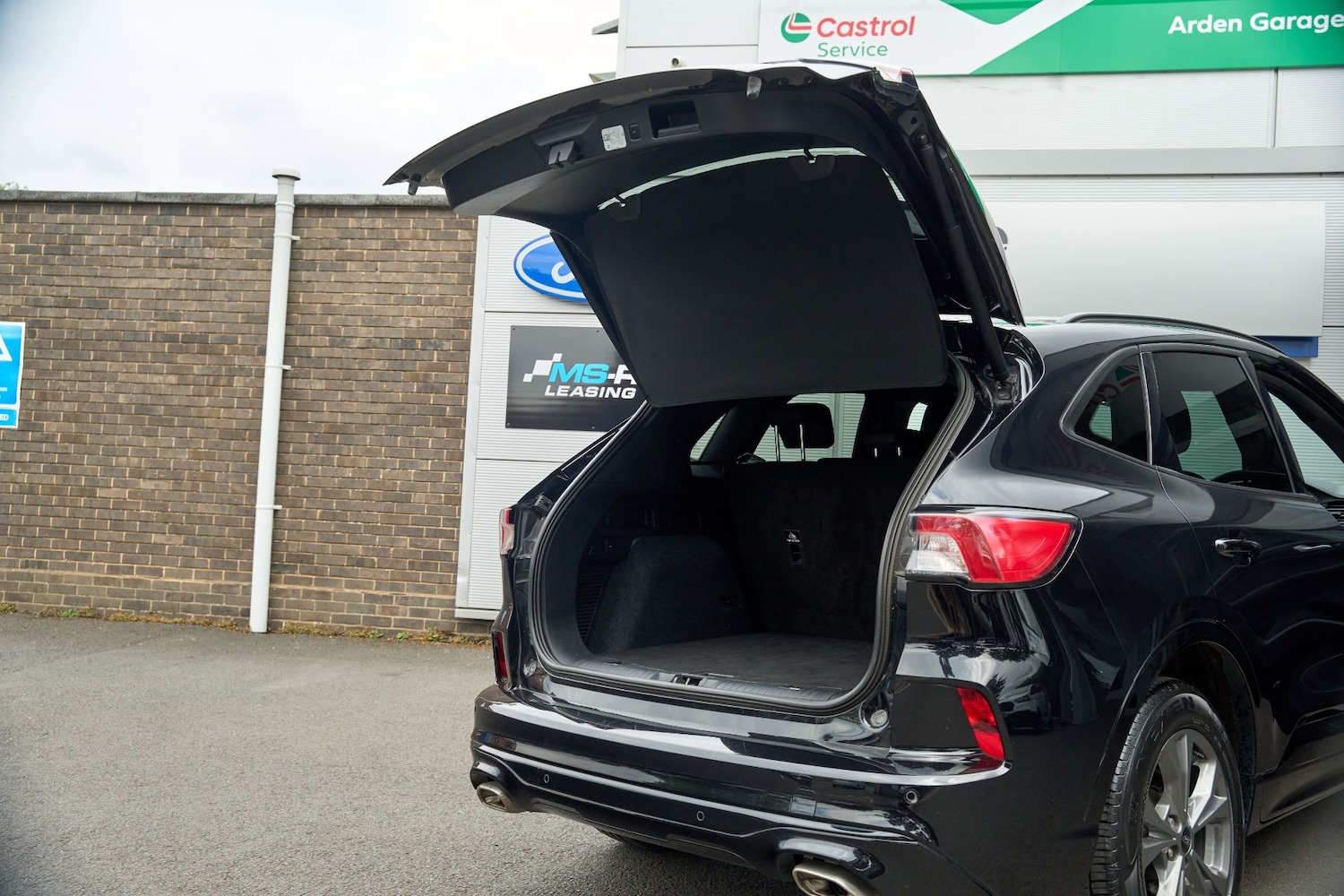 Used Ford Kuga 2021 for sale - 76946943: Photo 11