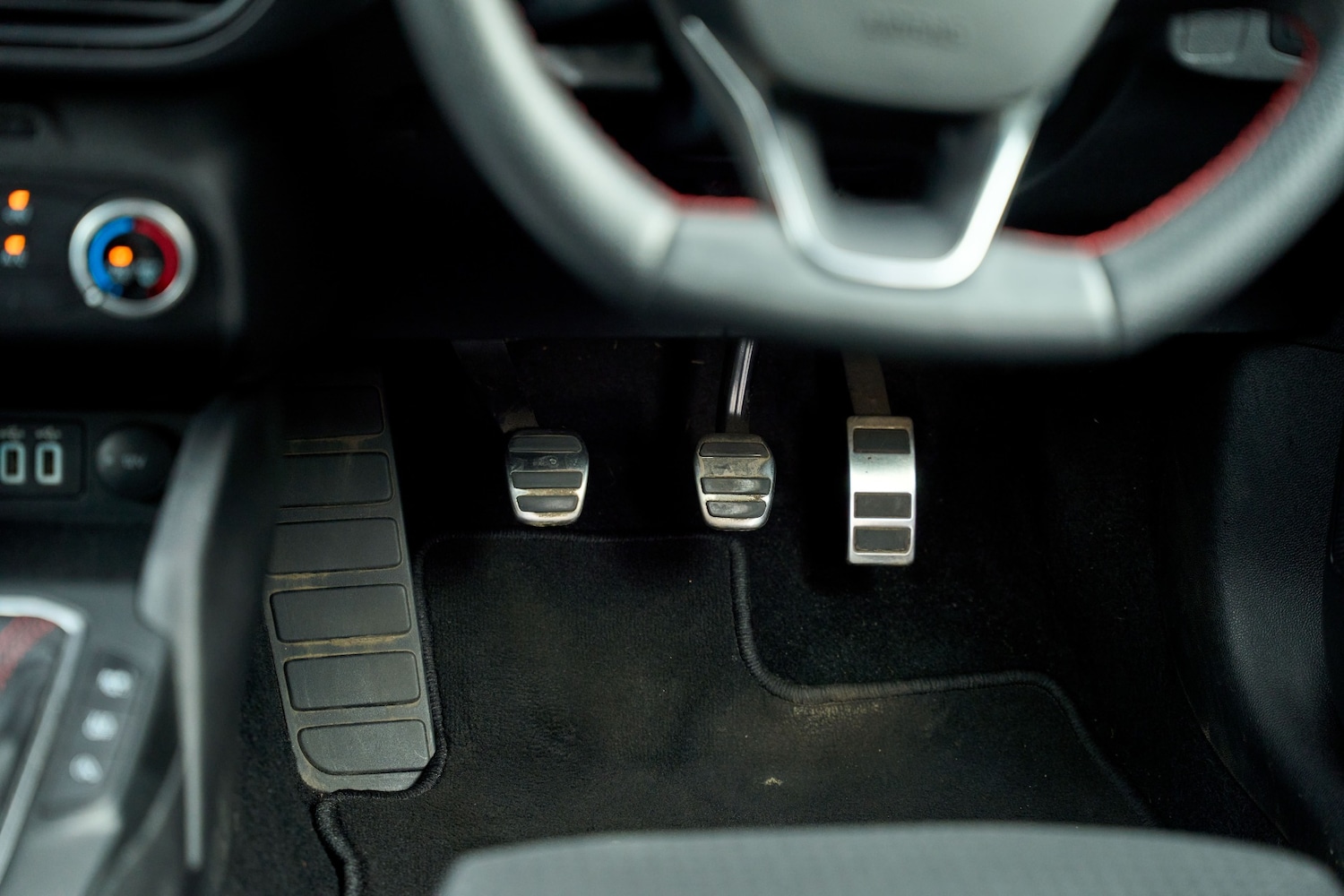 Used Ford Focus 2021 for sale - 76946860: Photo 19