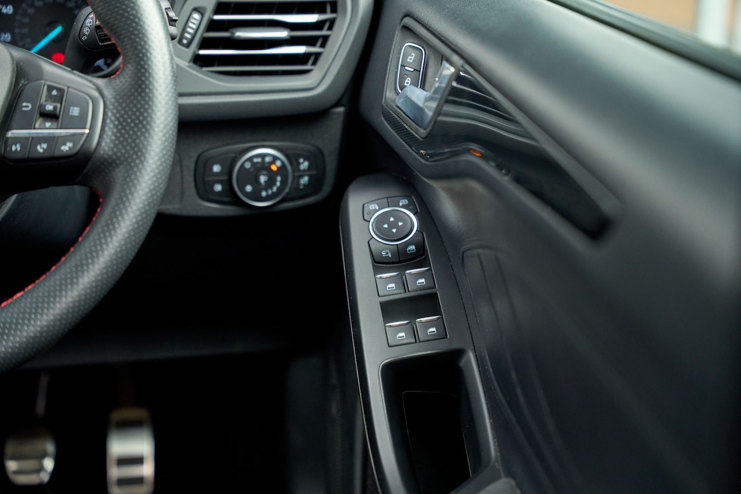 Used Ford Focus 2021 for sale - 76946860: Photo 20