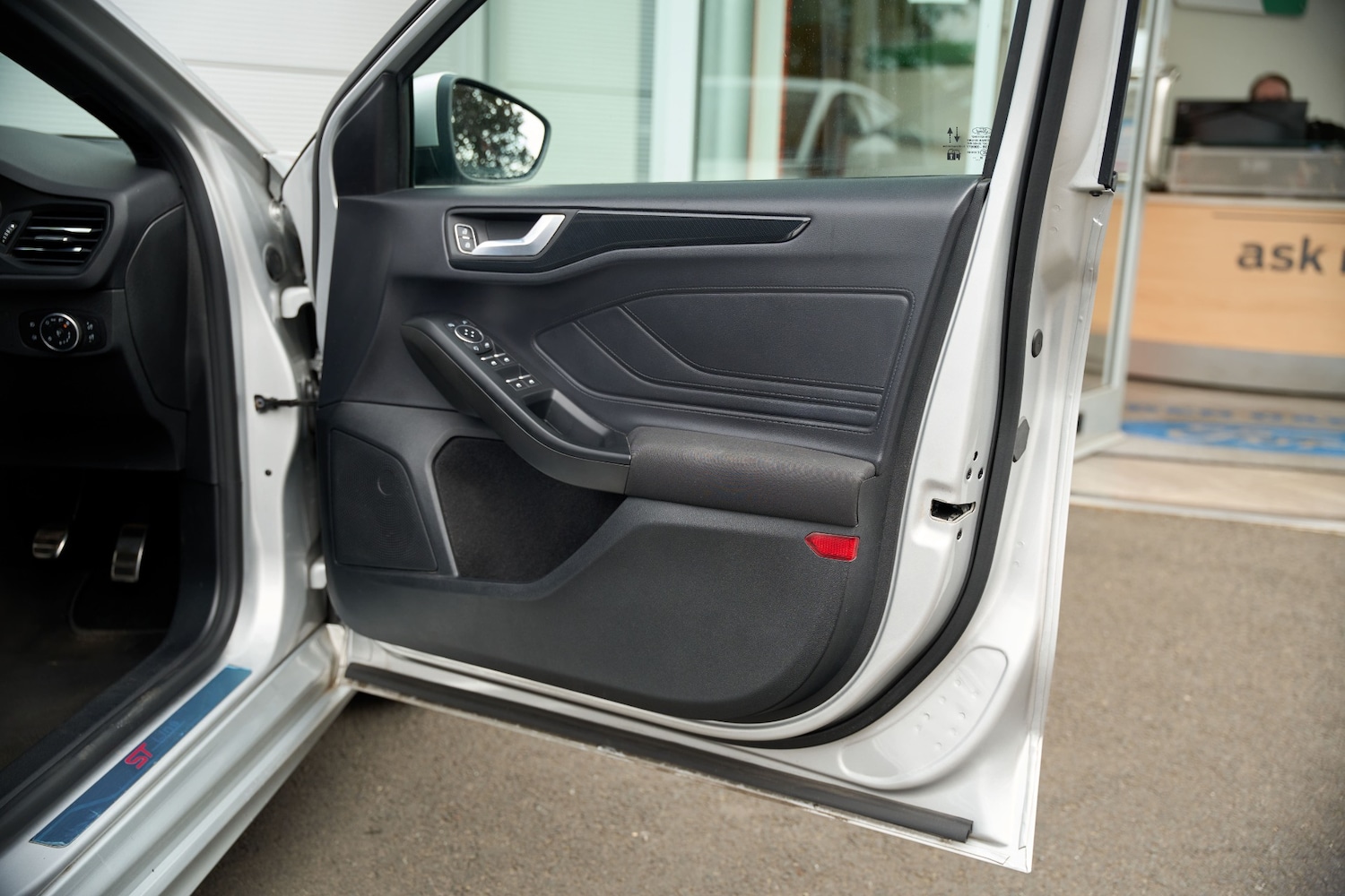 Used Ford Focus 2021 for sale - 76946860: Photo 25