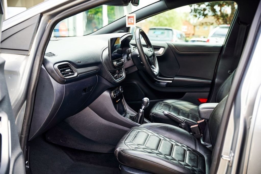 Used Ford Puma 2022 for sale - 76946316: Photo 16