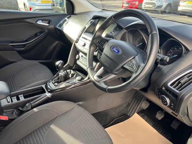 Used Ford Focus 2015 for sale - 77542564: Photo 11