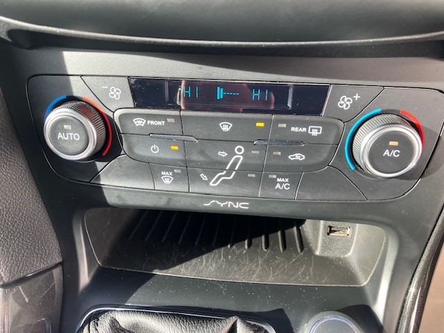 Used Ford Focus 2015 for sale - 77542564: Photo 15