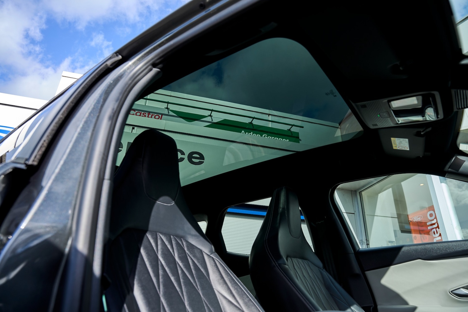 Used Ford Explorer 2024 for sale - 78053019: Photo 17