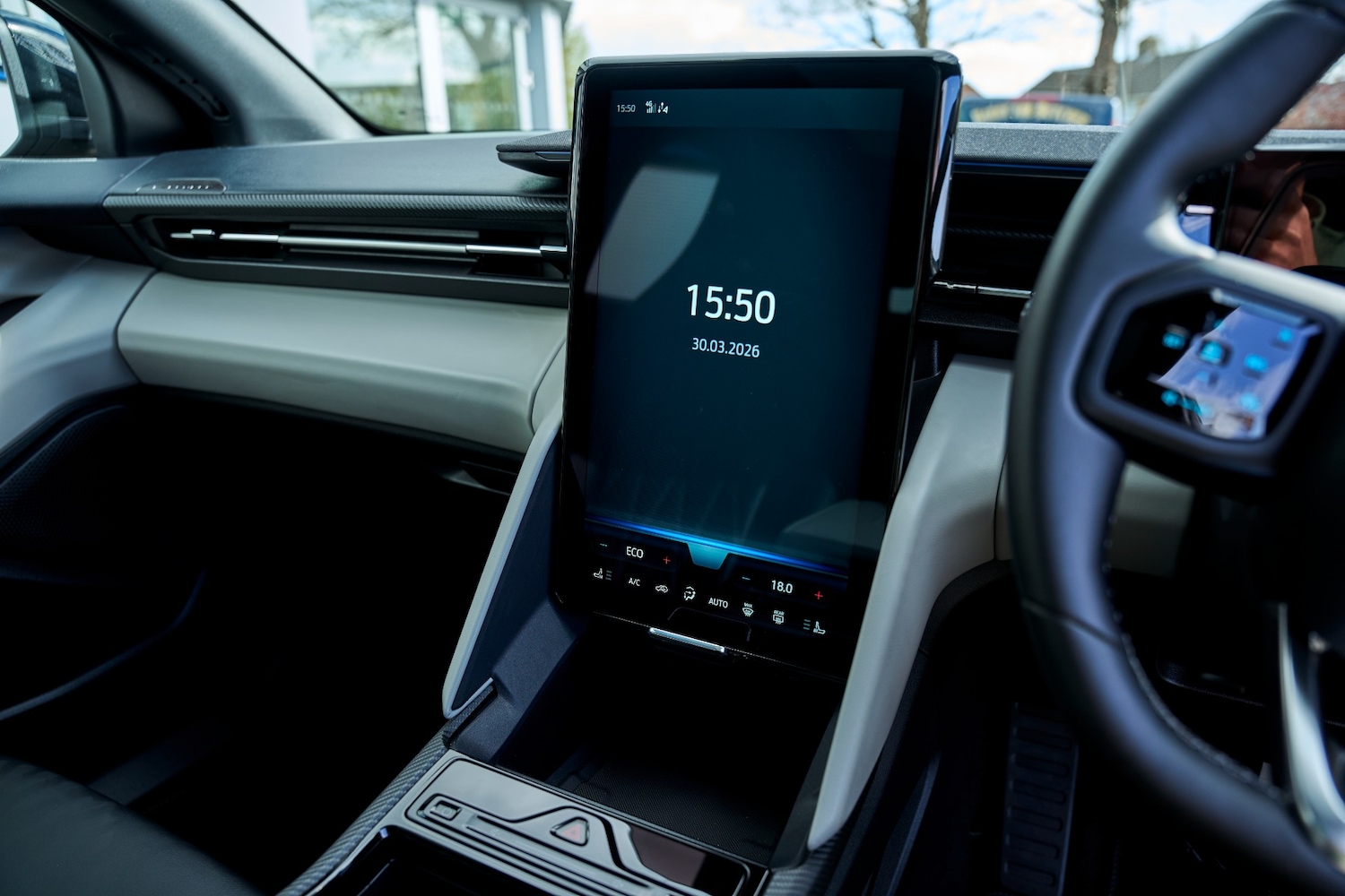 Used Ford Explorer 2024 for sale - 78053019: Photo 19