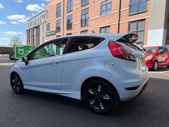 Used Ford Fiesta 2016 for sale - 78371257: Photo