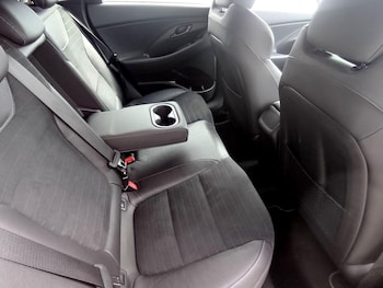 Used Hyundai i30 2018 for sale - 79011753: Photo