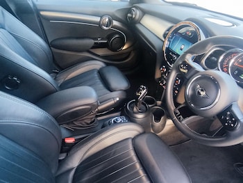 Used MINI Hatch 2023 for sale - 79012418: Photo