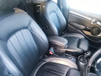 Used MINI Hatch 2023 for sale - 79012418: Photo