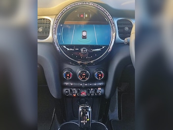 Used MINI Hatch 2023 for sale - 79012418: Photo