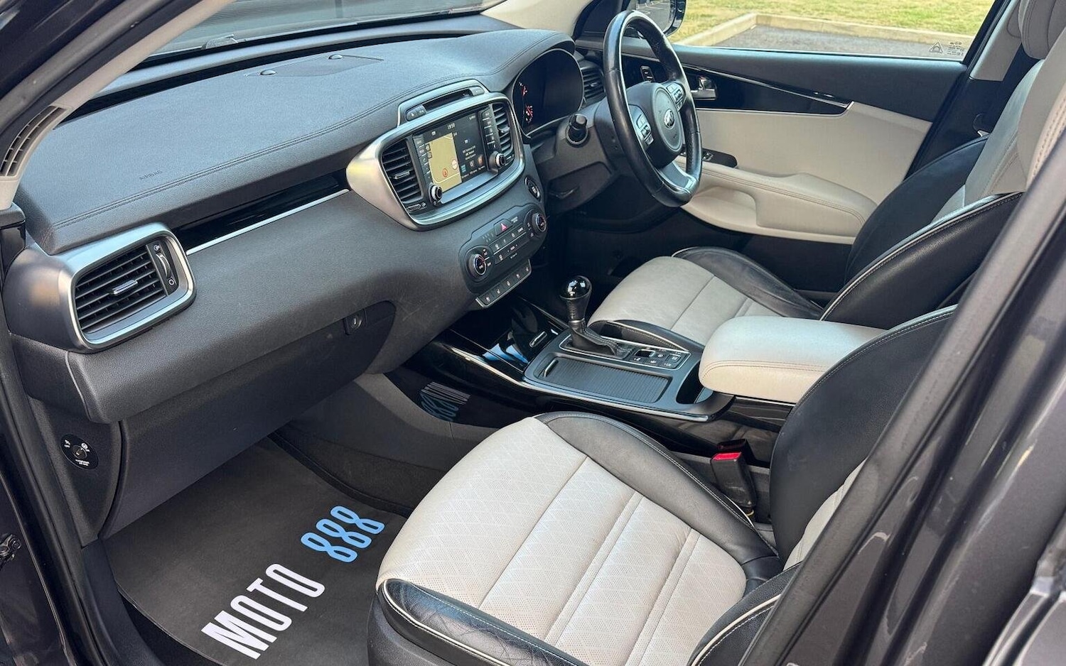 Used Kia Sorento 2016 for sale - 76618653: Photo 32