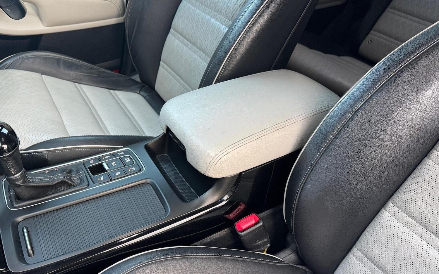 Used Kia Sorento 2016 for sale - 76618653: Photo 34