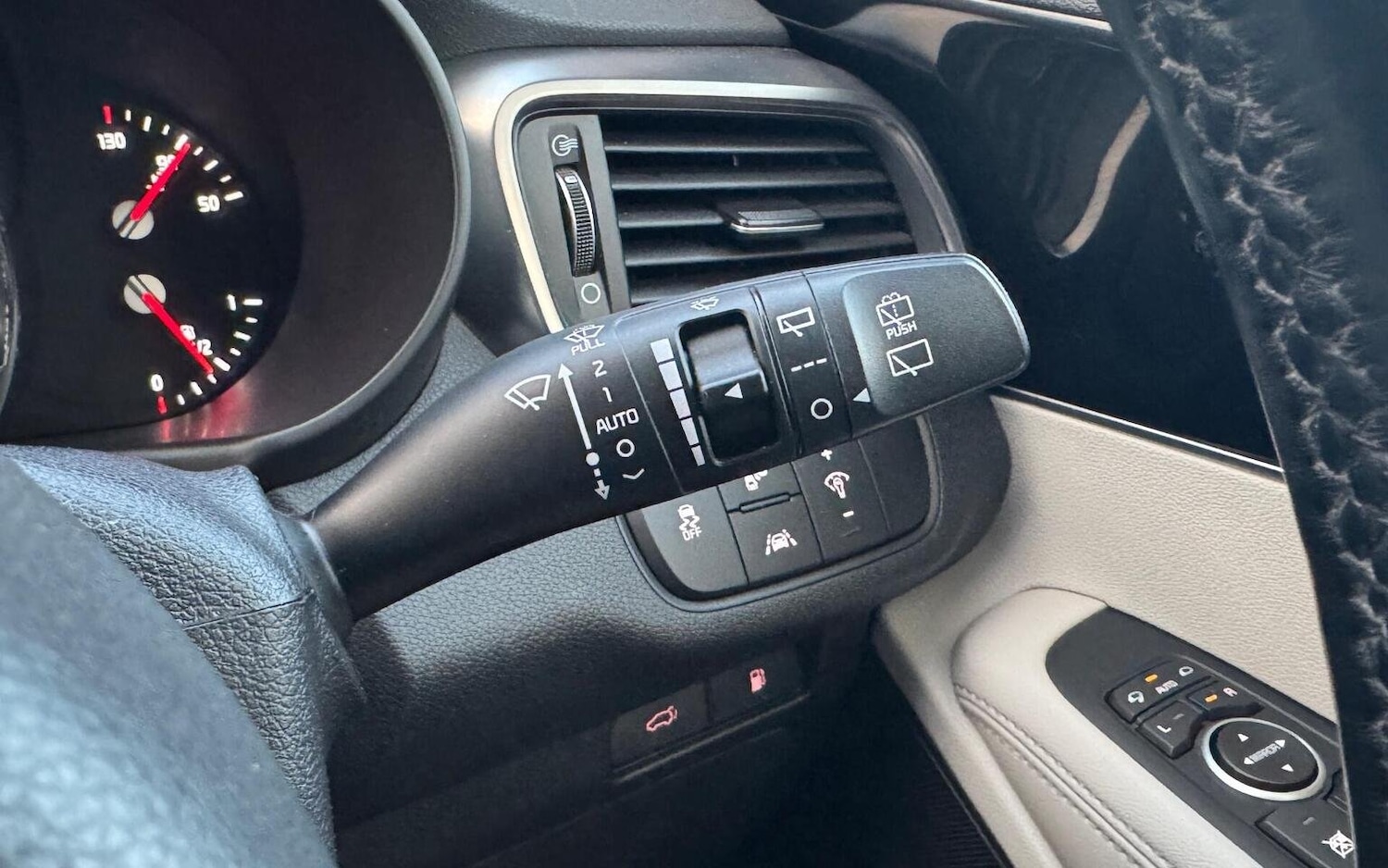 Used Kia Sorento 2016 for sale - 76618653: Photo 43