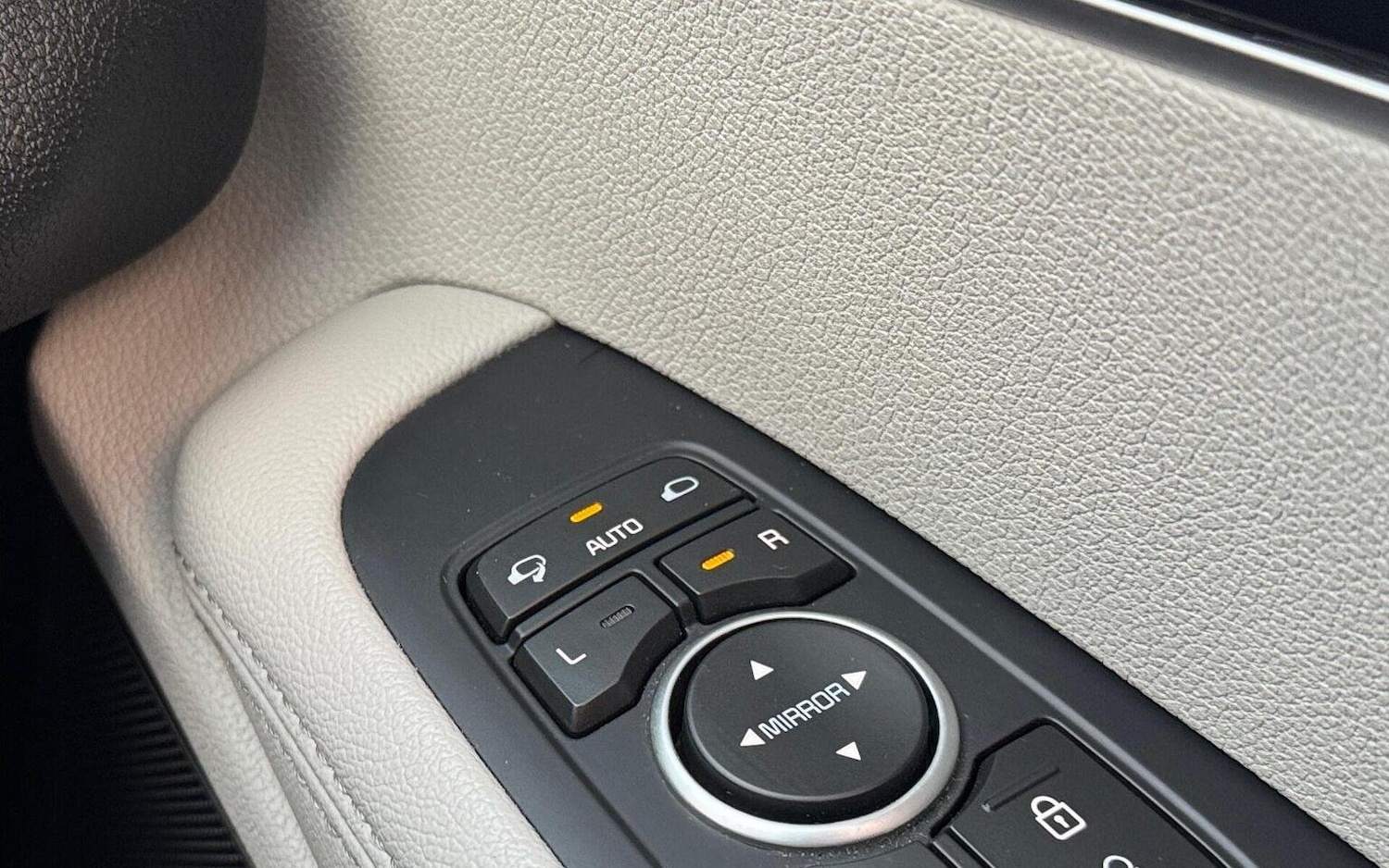 Used Kia Sorento 2016 for sale - 76618653: Photo 52