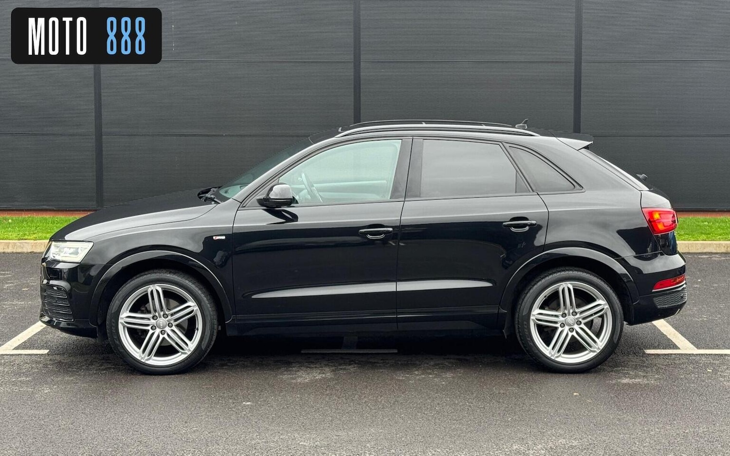 Used Audi Q3 2015 for sale - 76631490: Photo 11