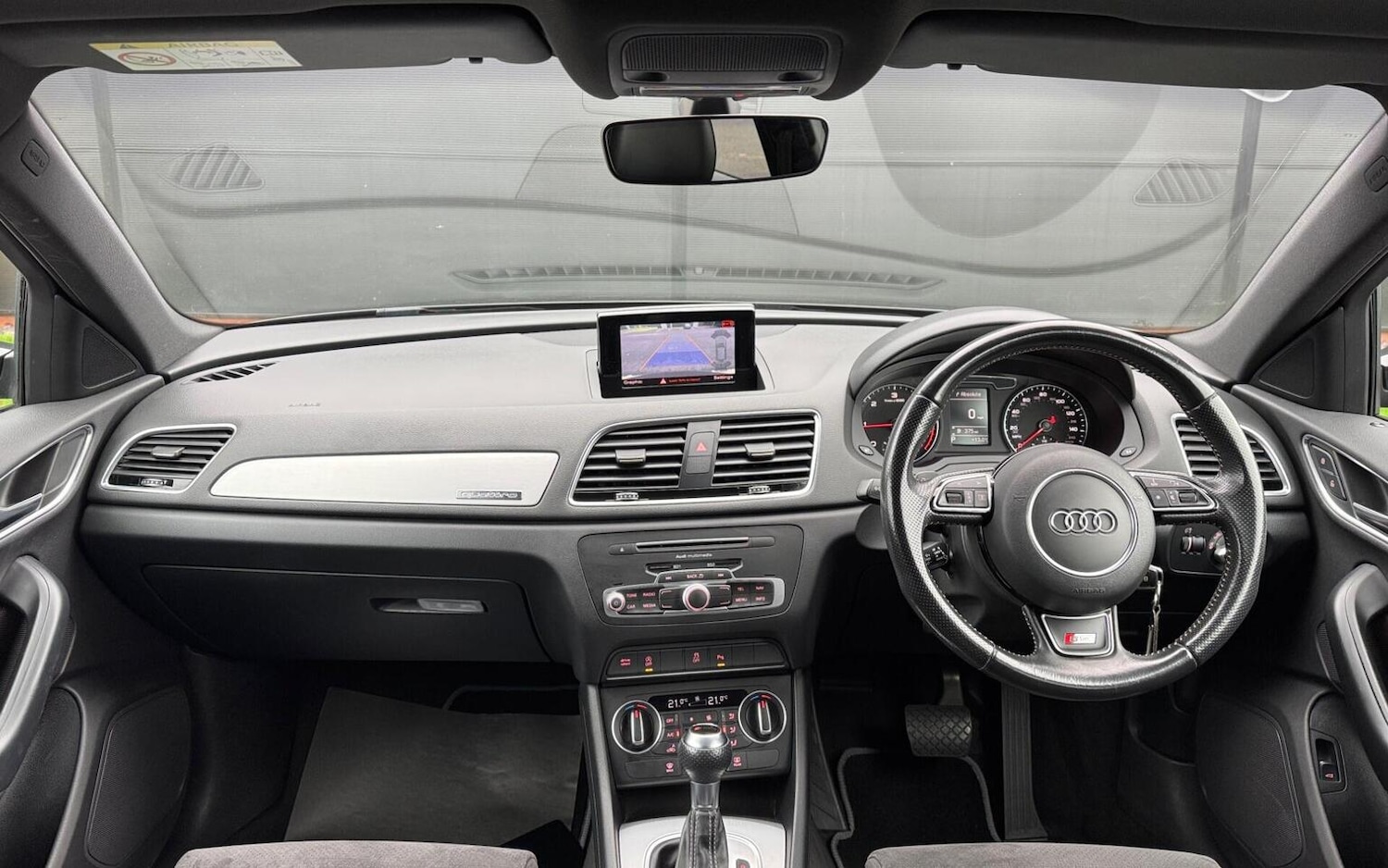 Used Audi Q3 2015 for sale - 76631490: Photo 25