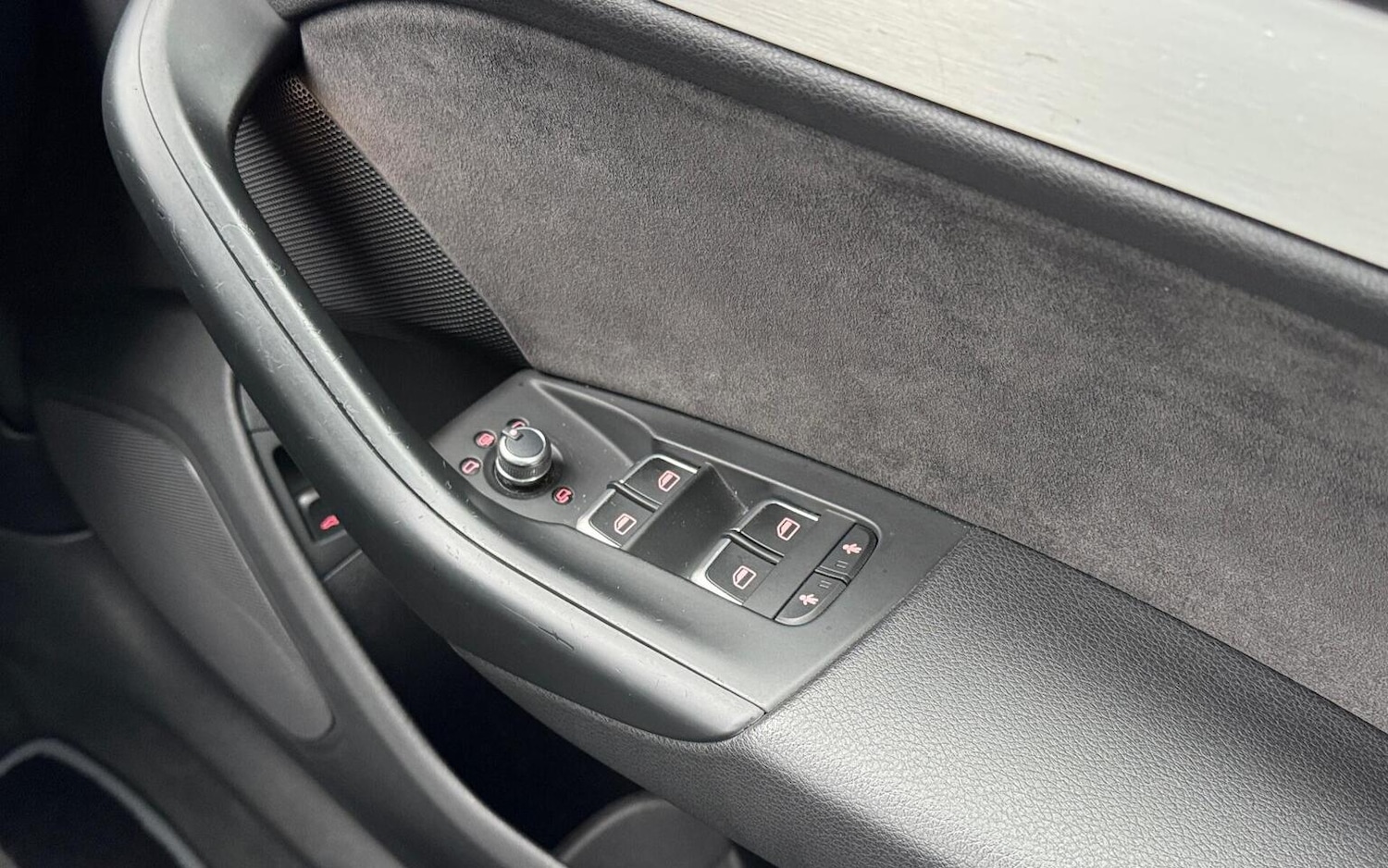 Used Audi Q3 2015 for sale - 76631490: Photo 30