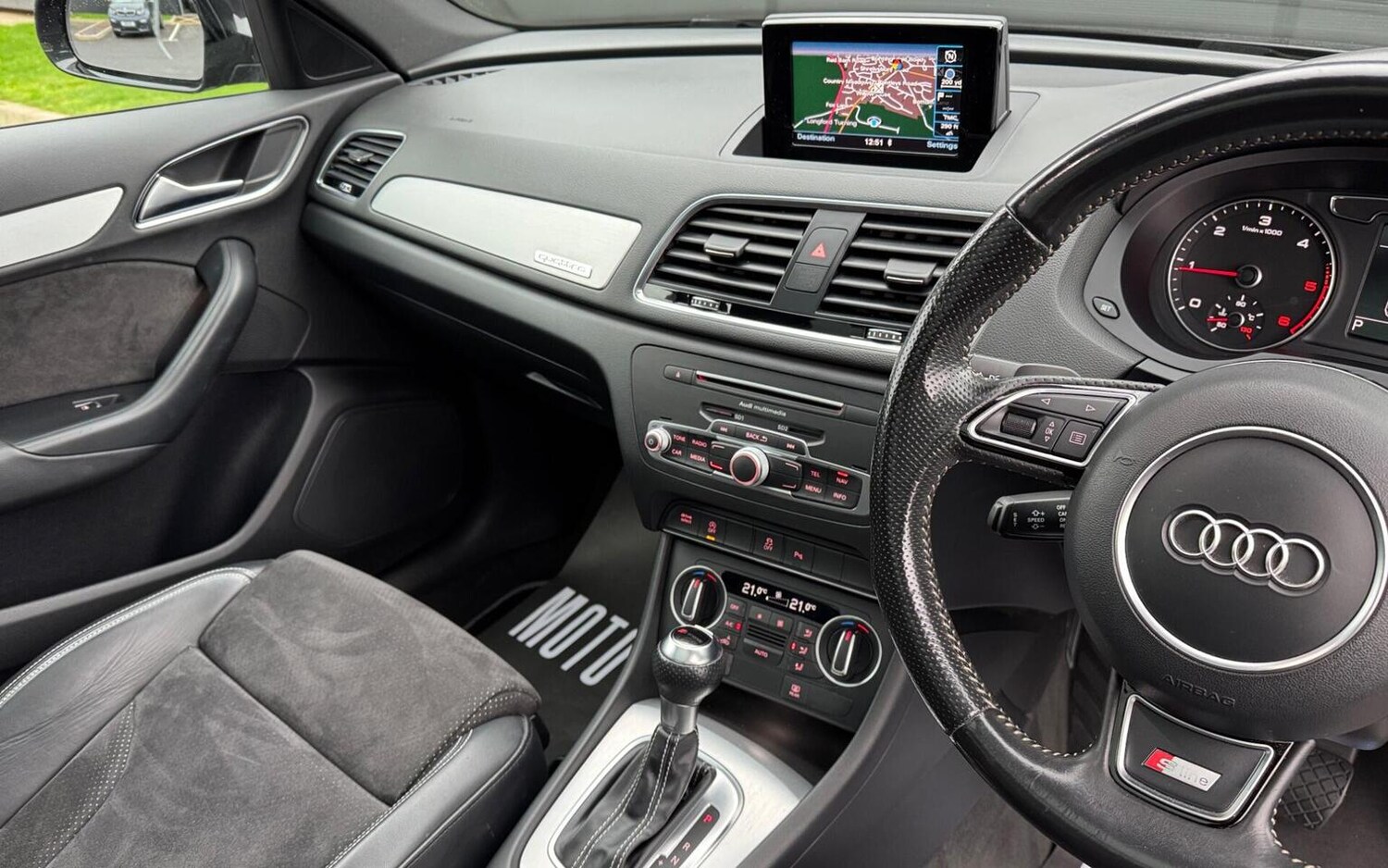 Used Audi Q3 2015 for sale - 76631490: Photo 33