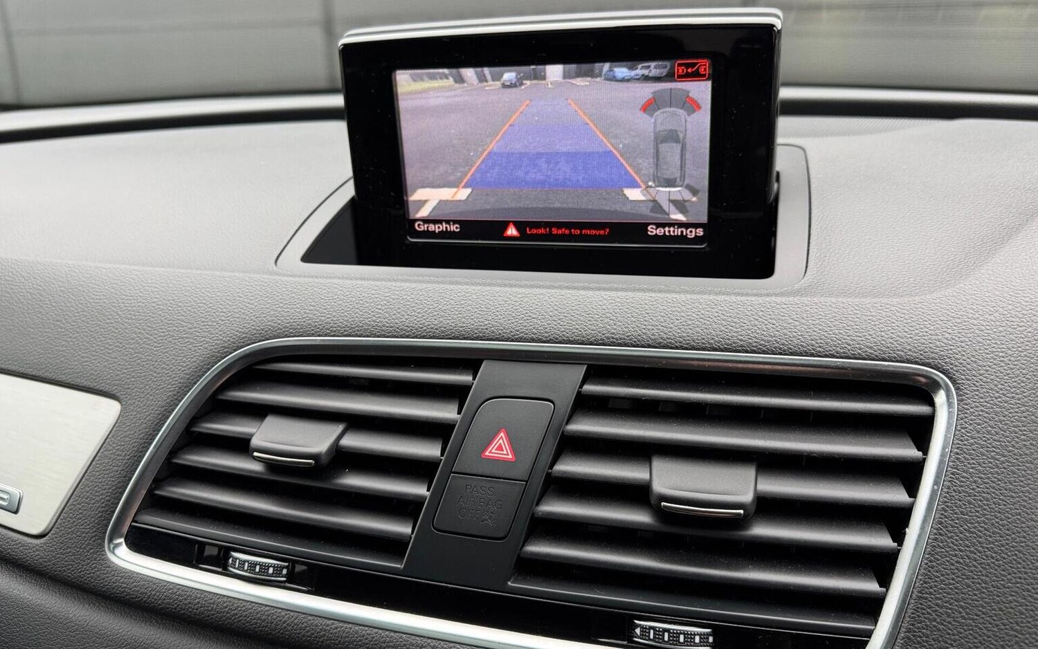 Used Audi Q3 2015 for sale - 76631490: Photo 35