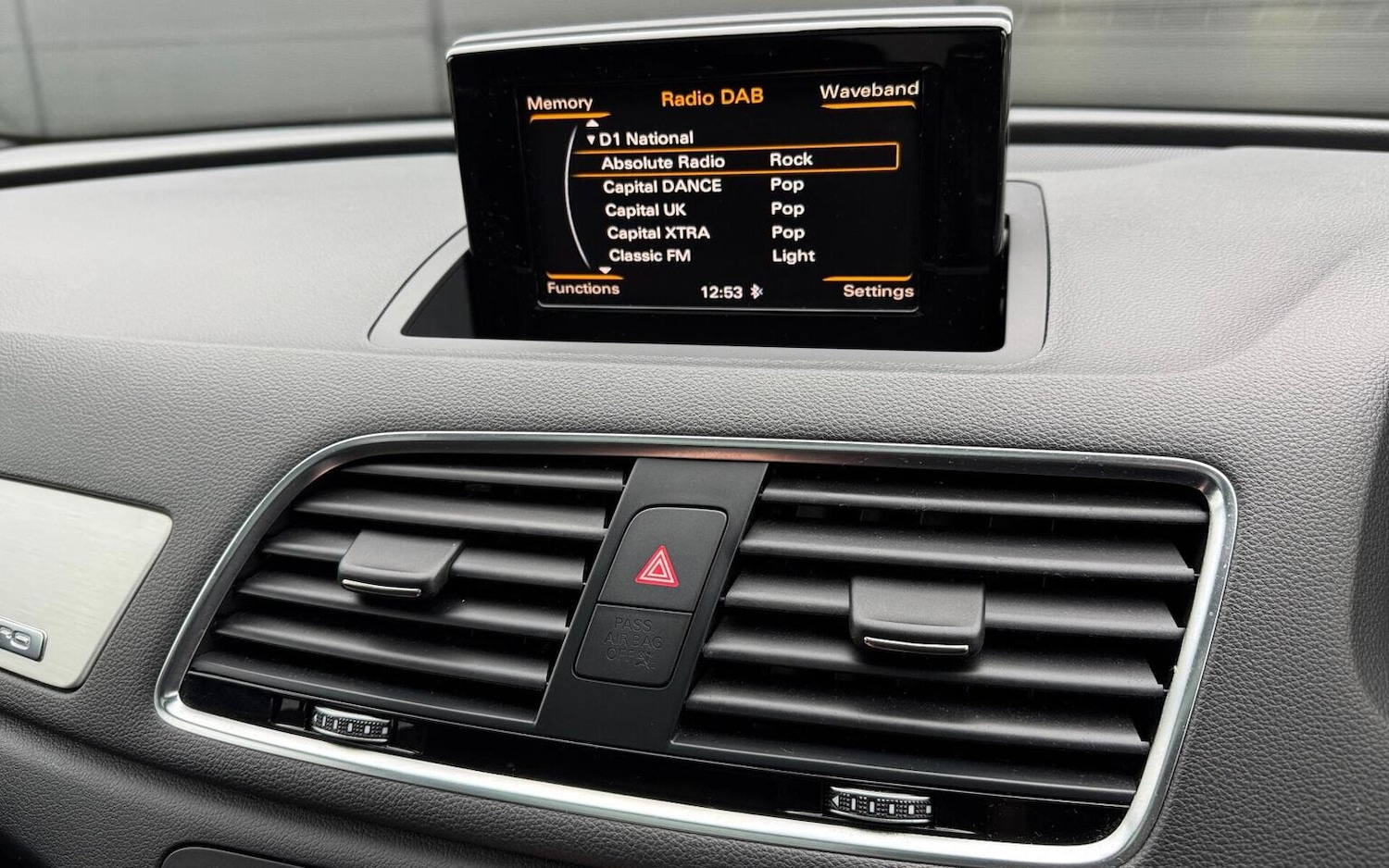 Used Audi Q3 2015 for sale - 76631490: Photo 36