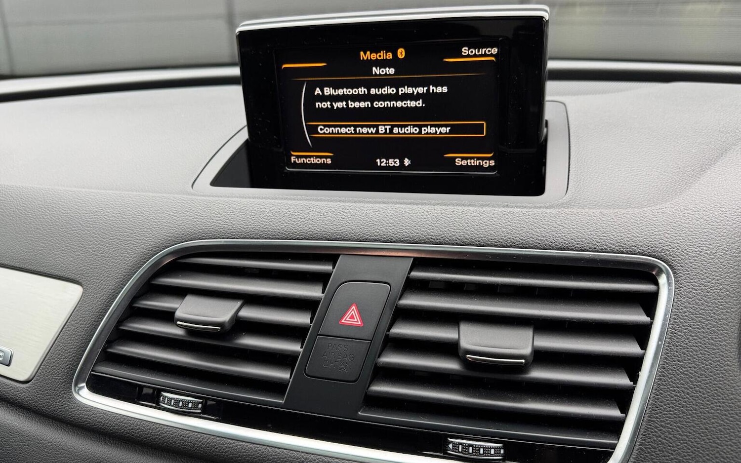 Used Audi Q3 2015 for sale - 76631490: Photo 37