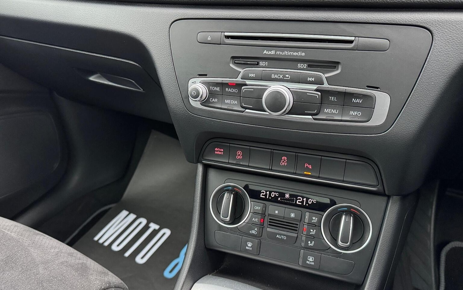 Used Audi Q3 2015 for sale - 76631490: Photo 40