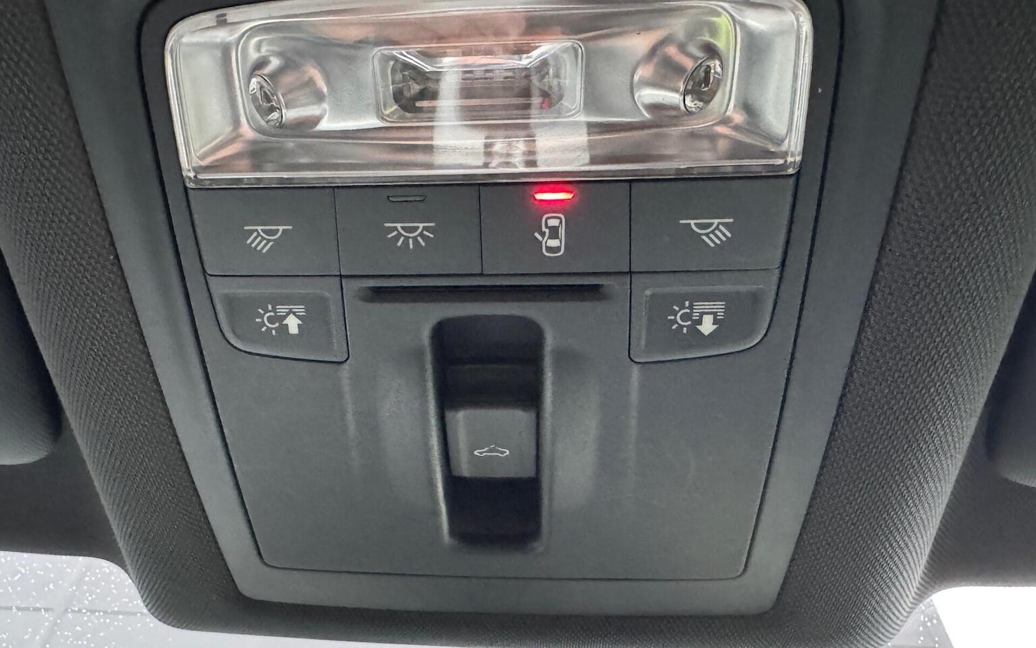 Used Audi Q3 2015 for sale - 76631490: Photo 42