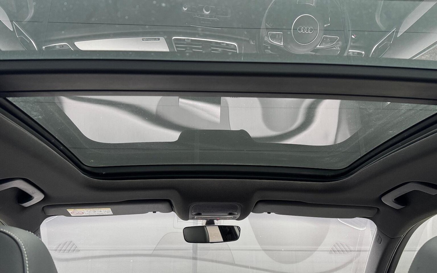 Used Audi Q3 2015 for sale - 76631490: Photo 46