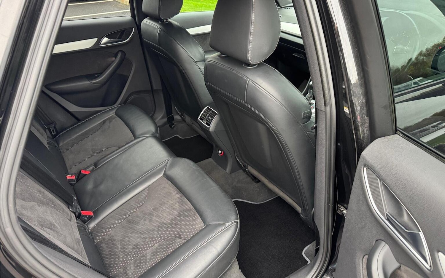 Used Audi Q3 2015 for sale - 76631490: Photo 47