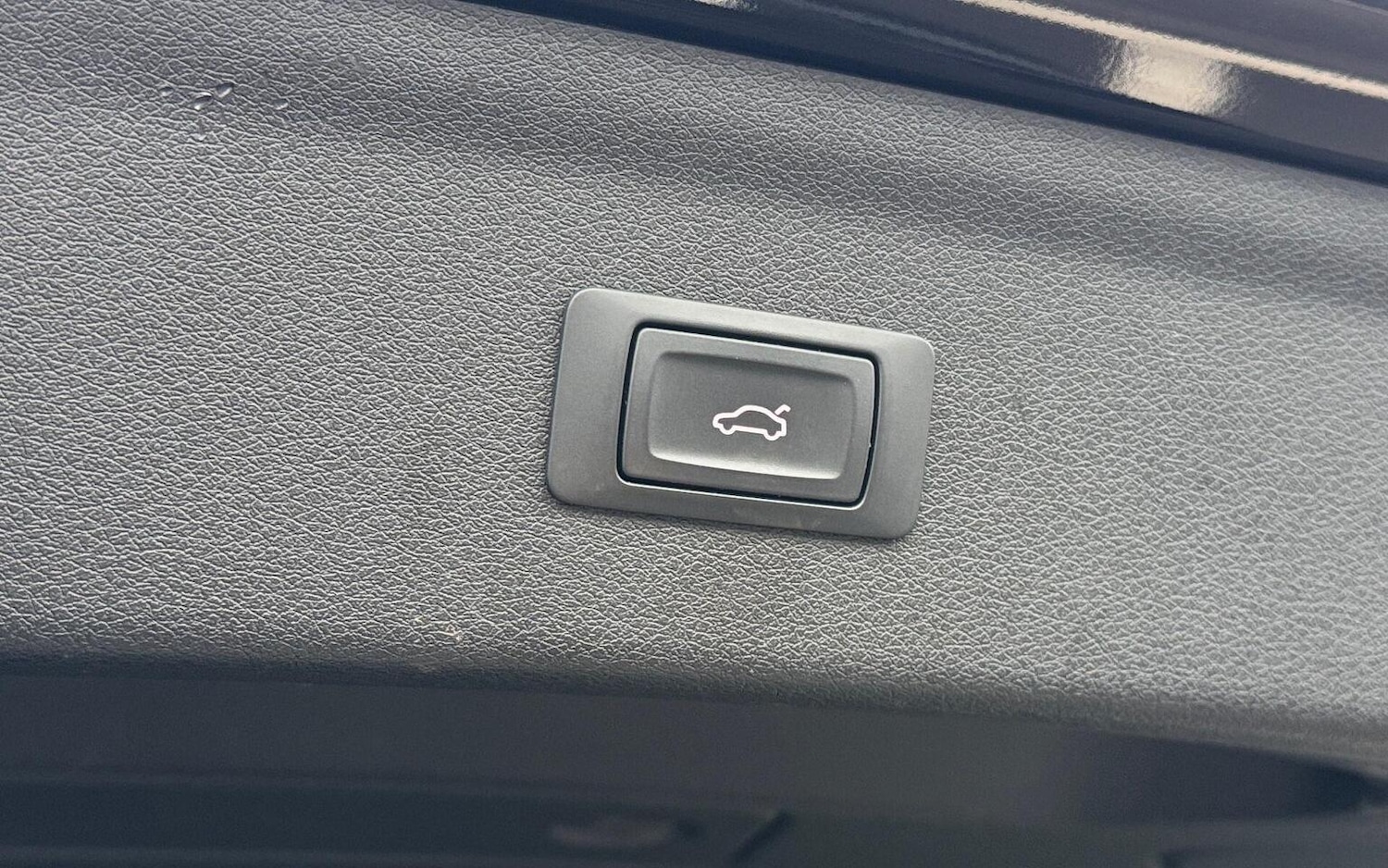 Used Audi Q3 2015 for sale - 76631490: Photo 52