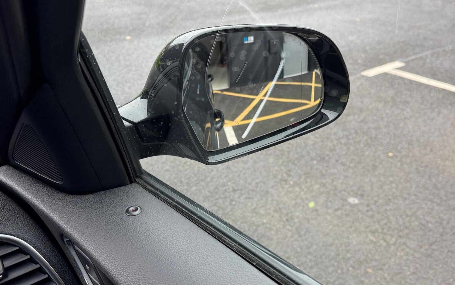 Used Audi Q3 2015 for sale - 76631490: Photo 53