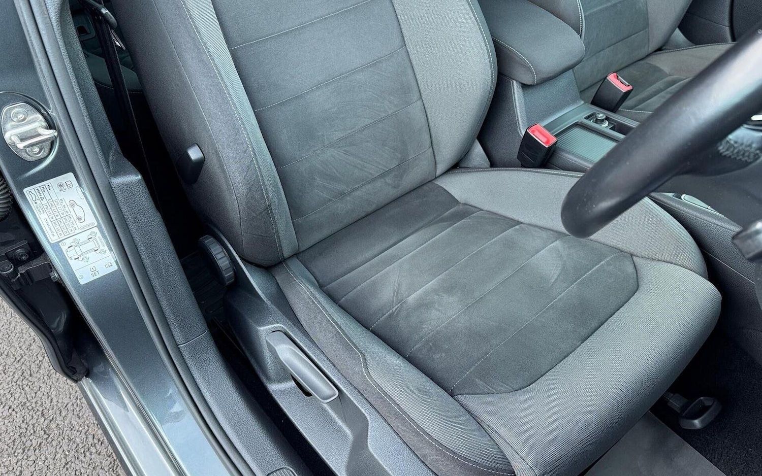 Used Volkswagen Golf 2018 for sale - 76618732: Photo 27